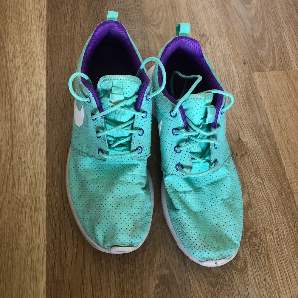 Nike Roshe Runs